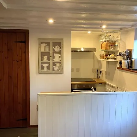 Selfcatering Coach House New Forest Dog Friendly Ringwood Exterior photo