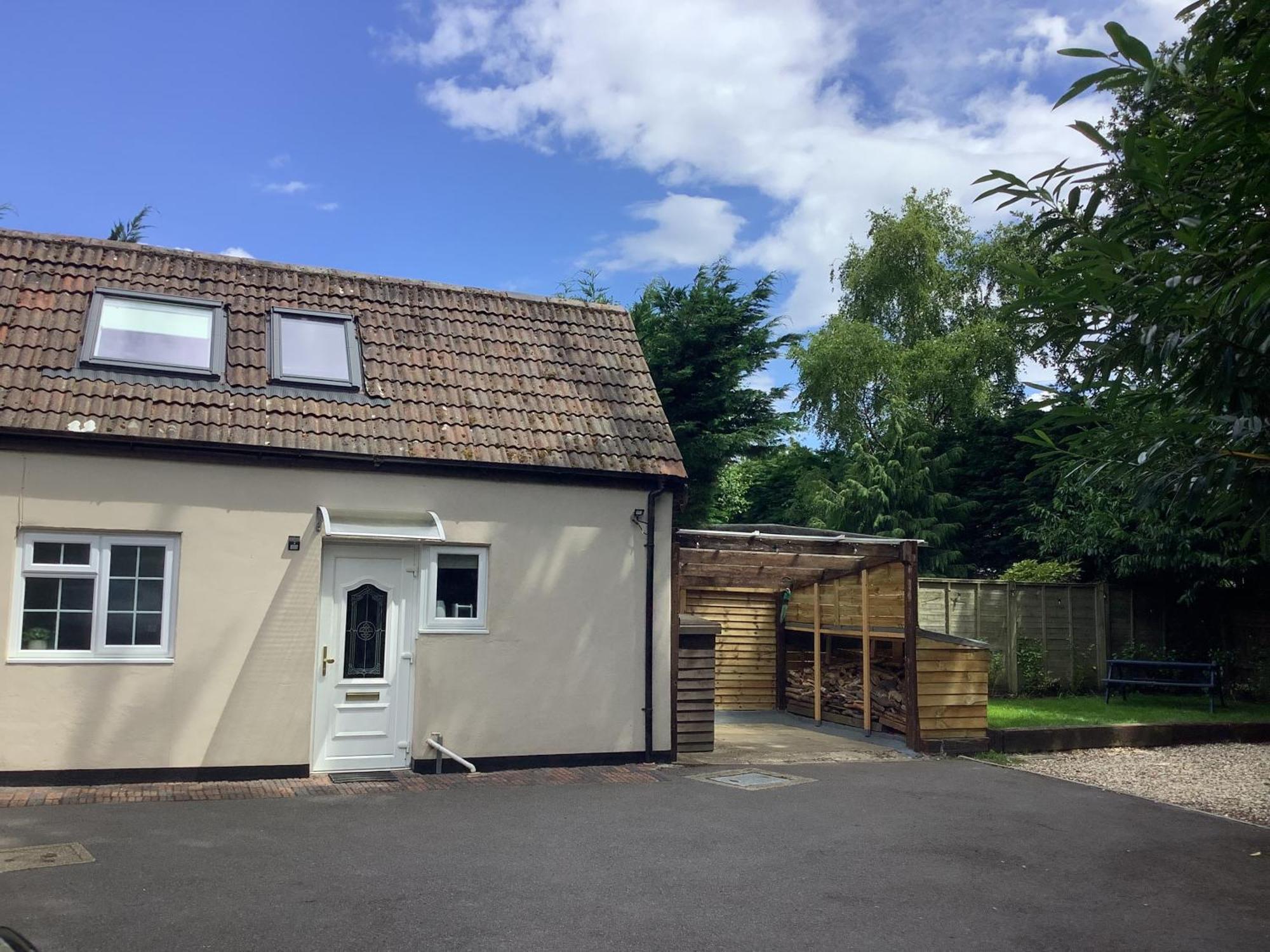 Selfcatering Coach House New Forest Dog Friendly Holiday home
